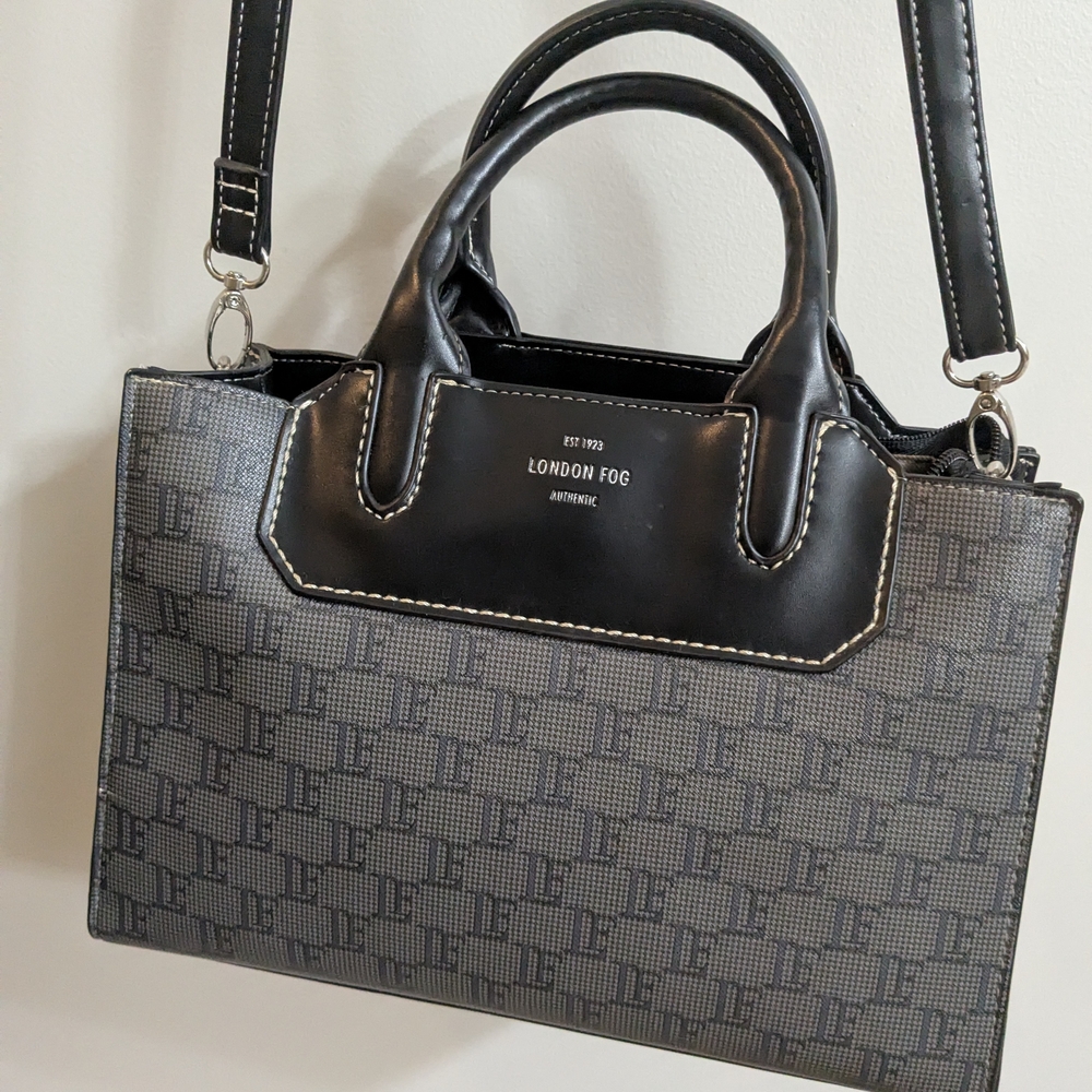 London Fog Black and Gray Handbag
